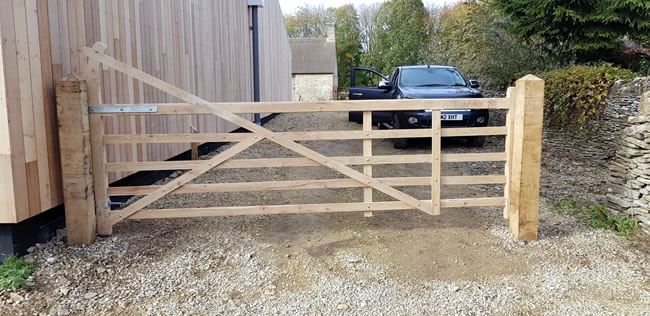 Single oak field gate for driveway